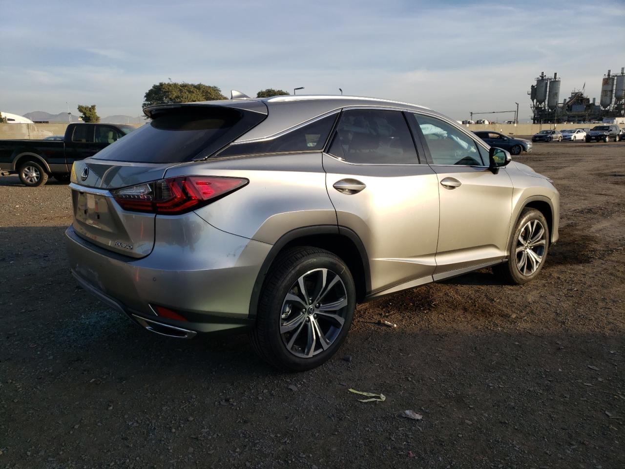 Photo 2 VIN: 2T2HZMAA6NC257633 - LEXUS RX 