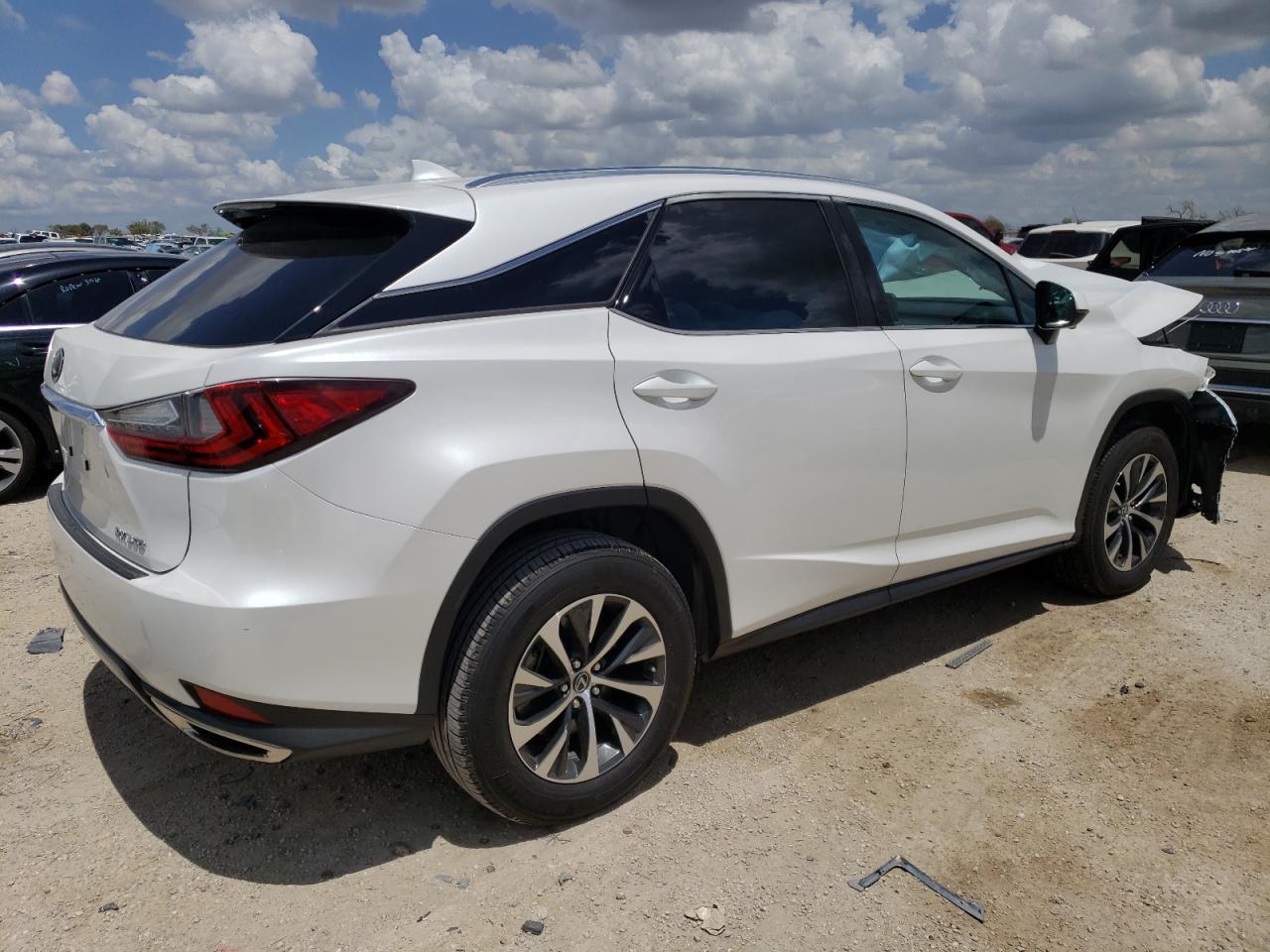 Photo 2 VIN: 2T2HZMAA7NC260069 - LEXUS RX 