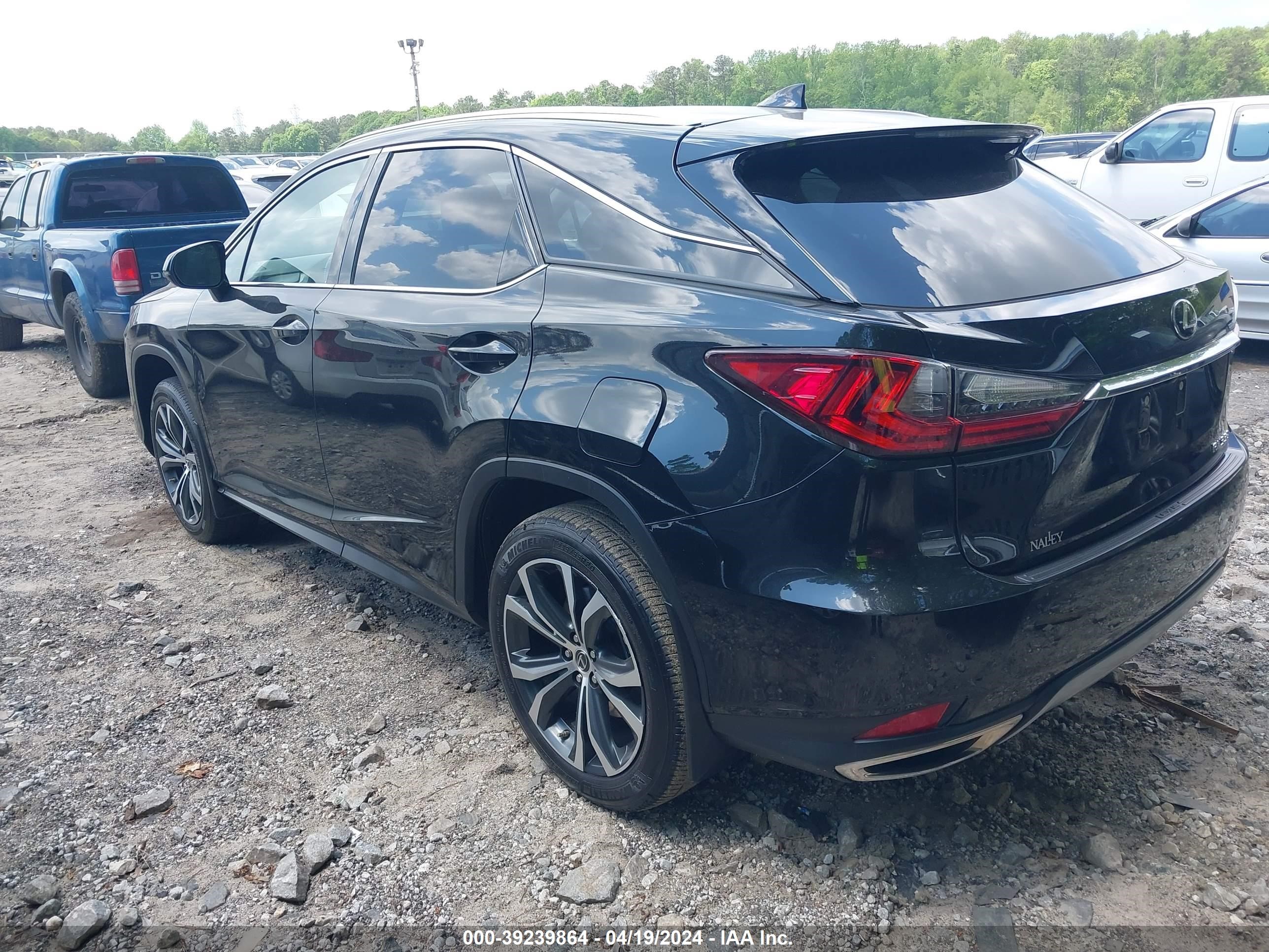 Photo 2 VIN: 2T2HZMAA8NC257410 - LEXUS RX 