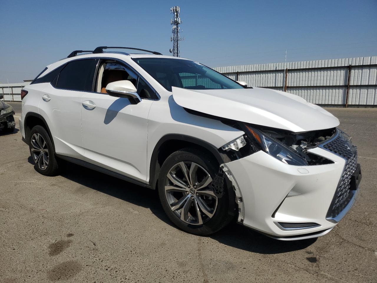 Photo 3 VIN: 2T2HZMDA1MC283681 - LEXUS RX 