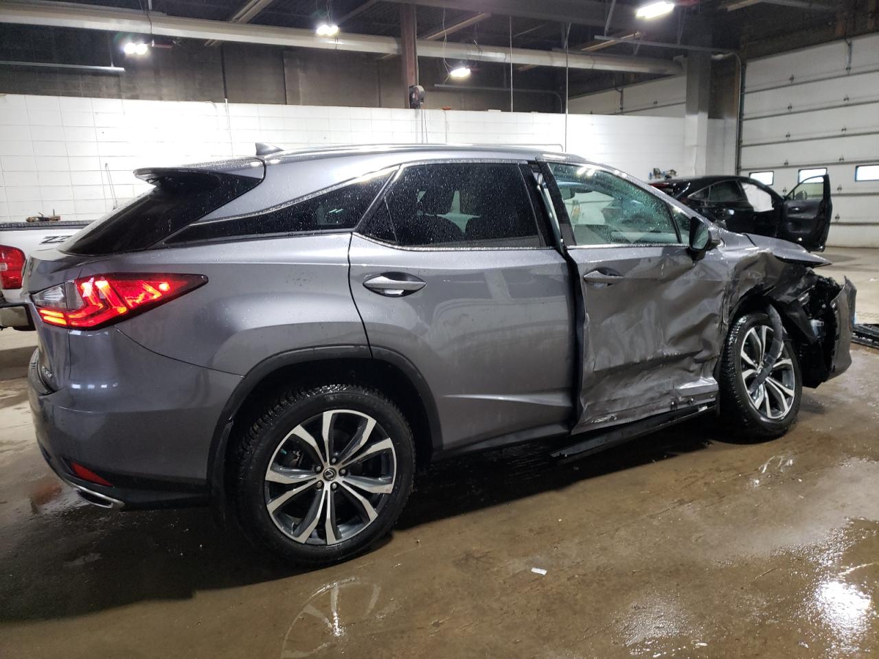 Photo 2 VIN: 2T2HZMDA3MC305518 - LEXUS RX 