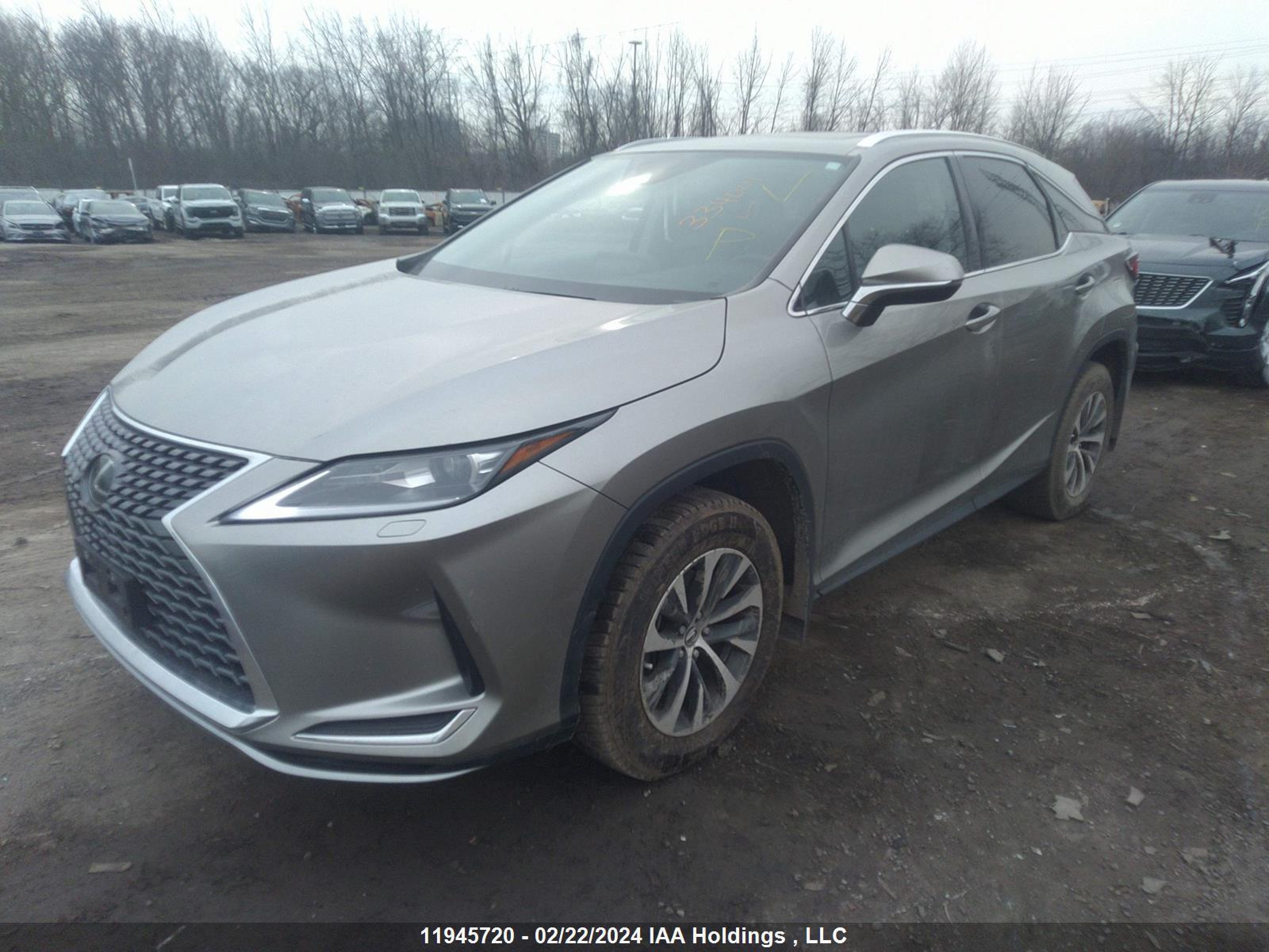 Photo 1 VIN: 2T2HZMDAXNC334001 - LEXUS RX 