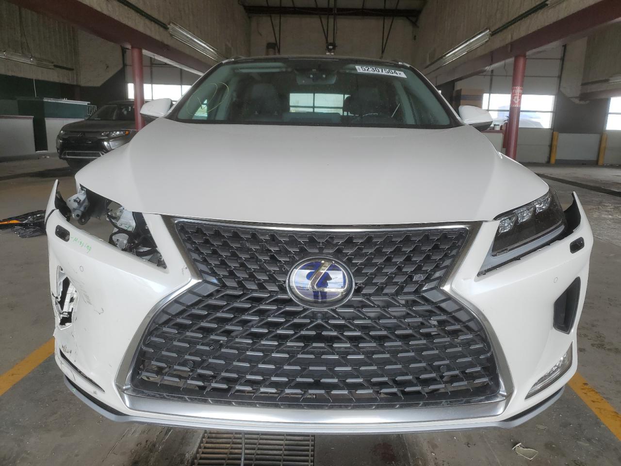 Photo 4 VIN: 2T2JGMDA9NC086248 - LEXUS RX 