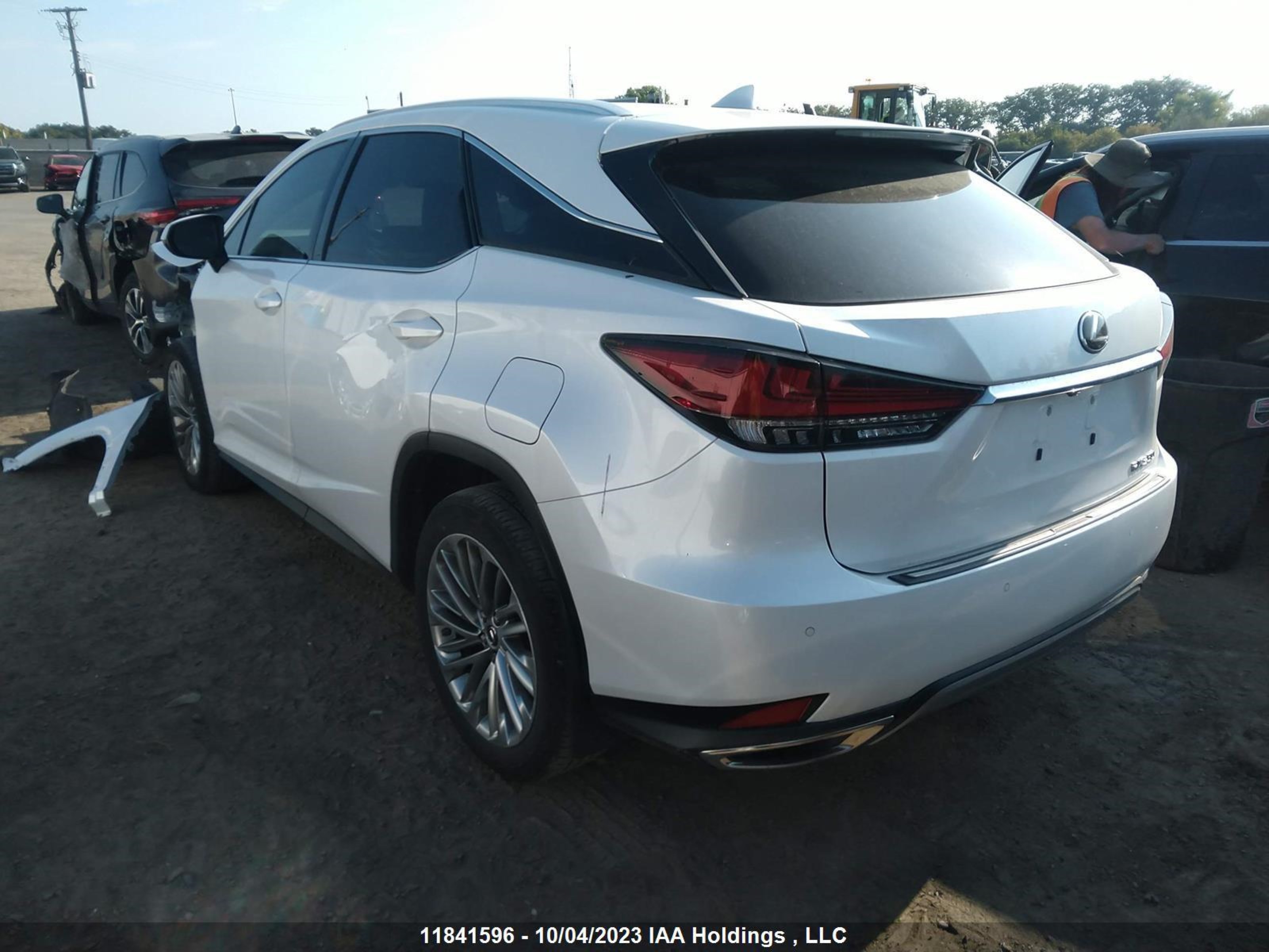 Photo 2 VIN: 2T2JZMDA1MC274593 - LEXUS RX 