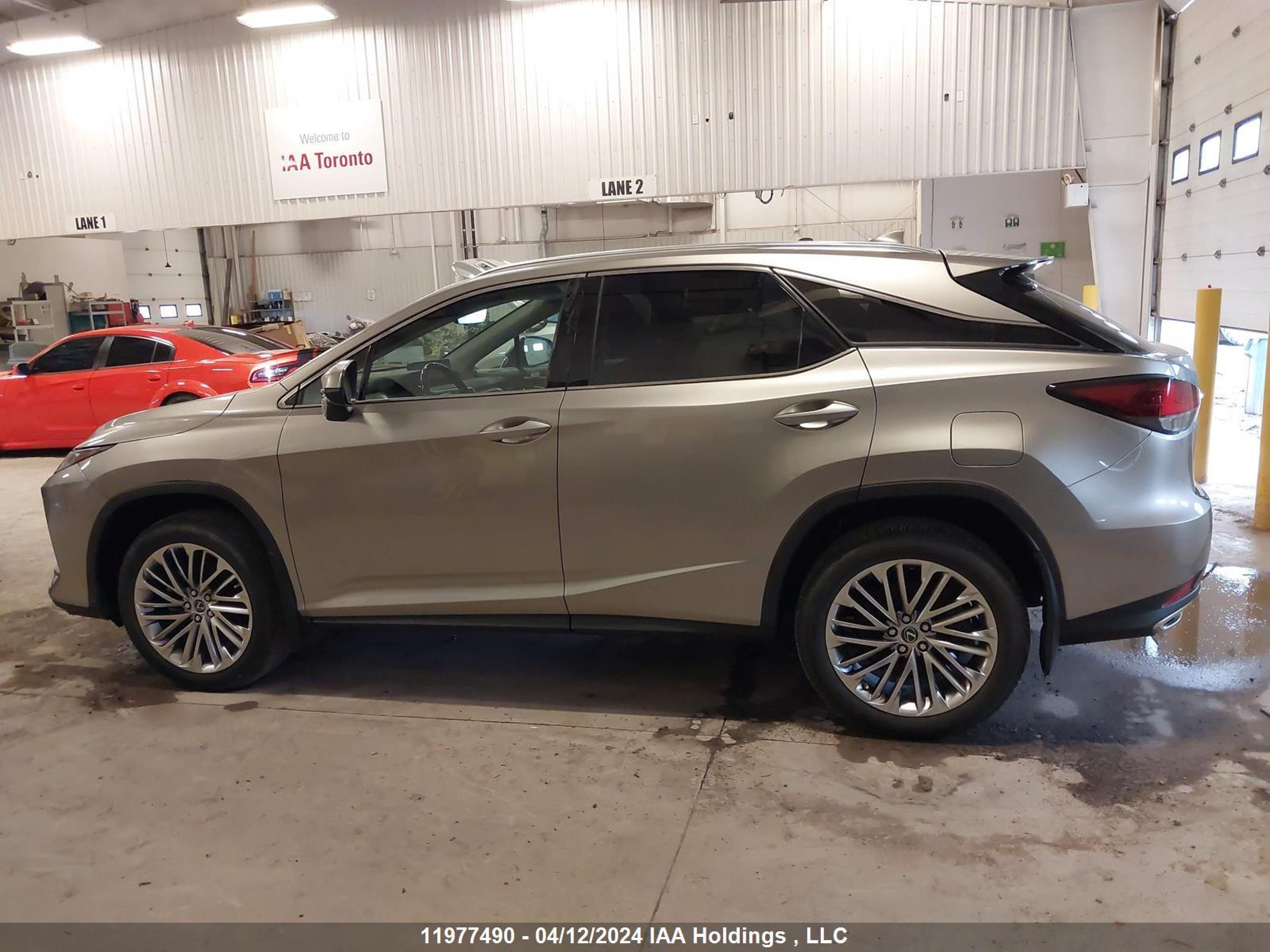 Photo 13 VIN: 2T2JZMDA1MC276439 - LEXUS RX 