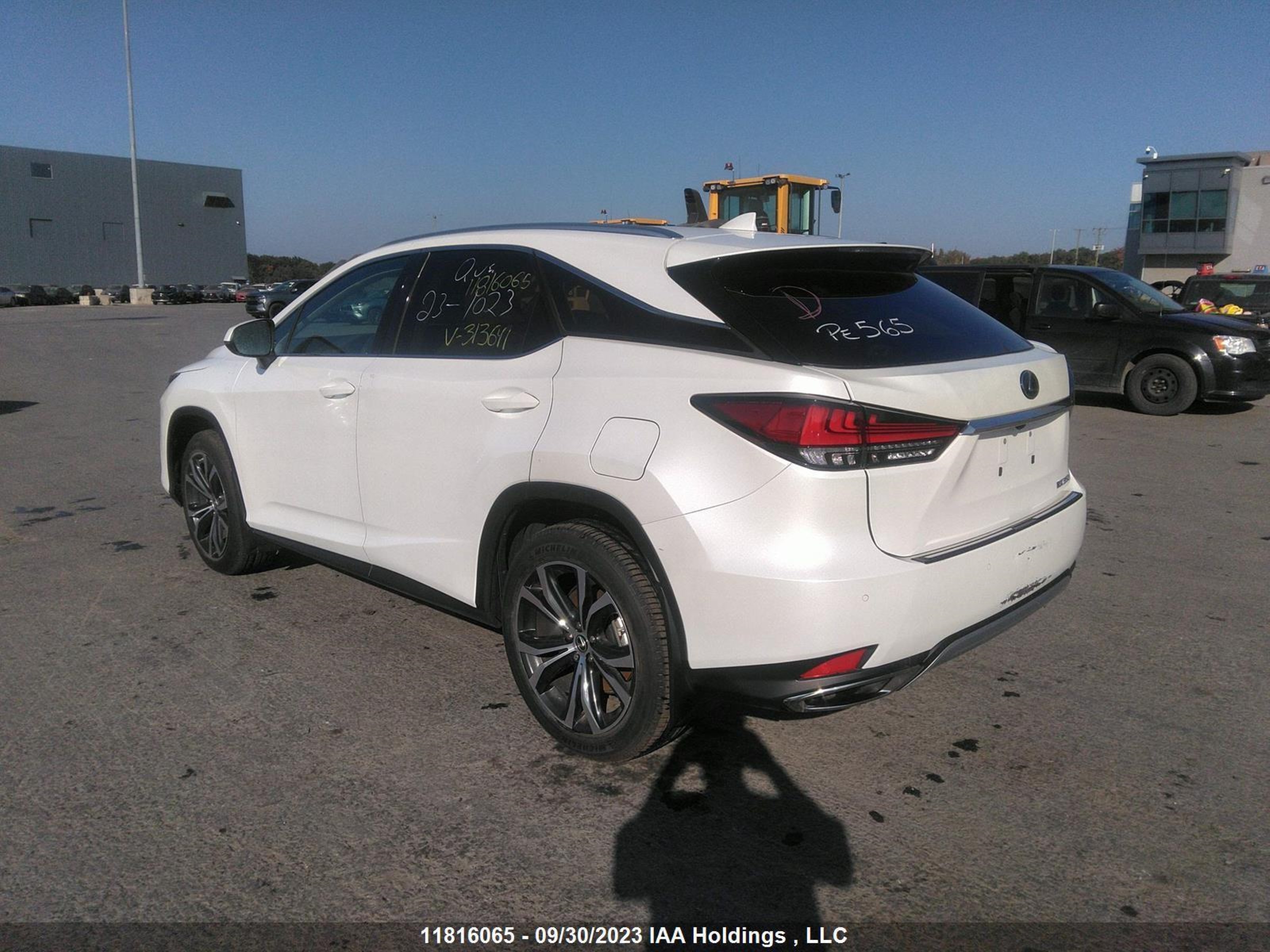 Photo 2 VIN: 2T2JZMDA5NC313641 - LEXUS RX 