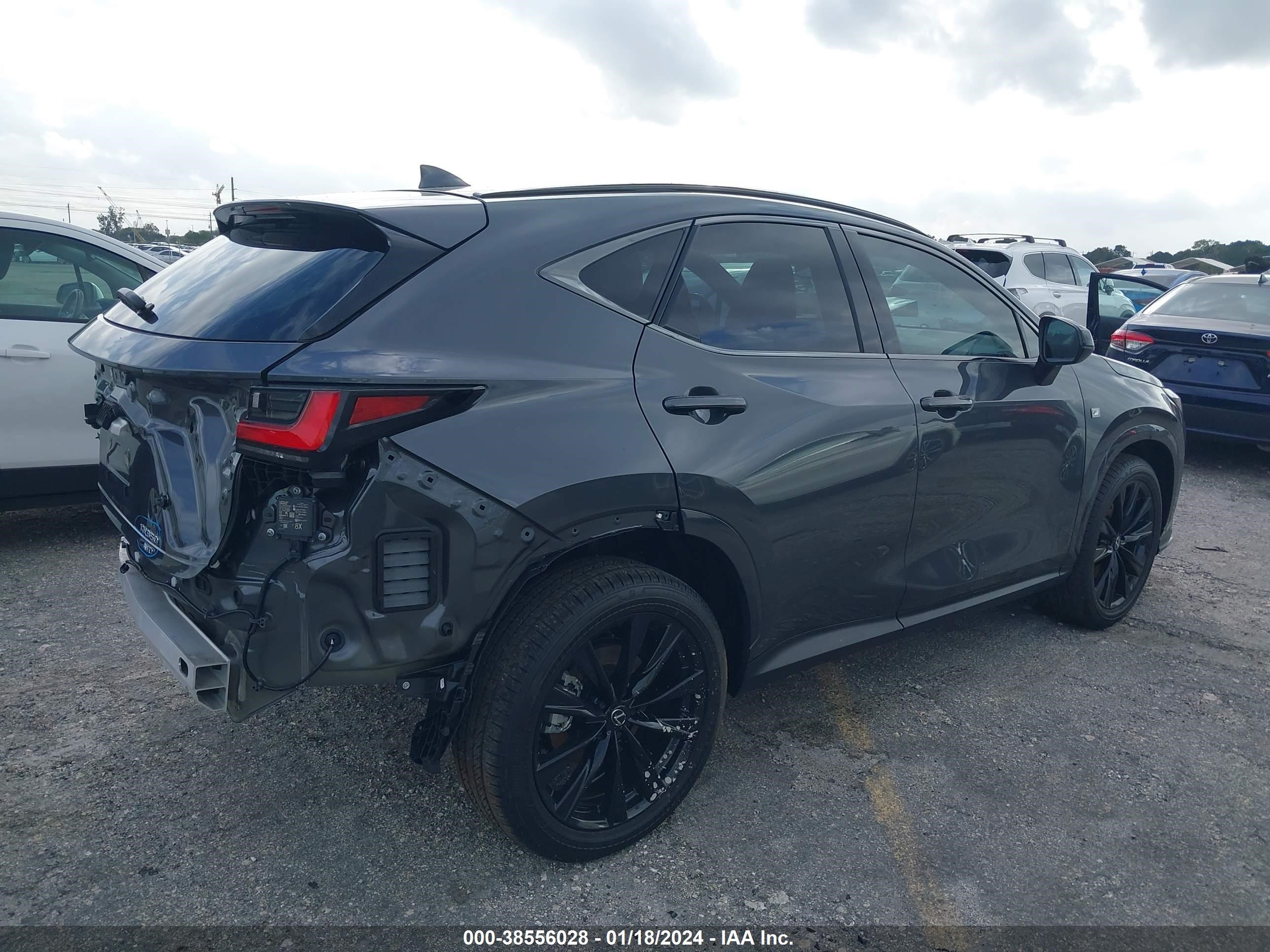 Photo 3 VIN: 2T2KGCEZ0RC040641 - LEXUS NX 