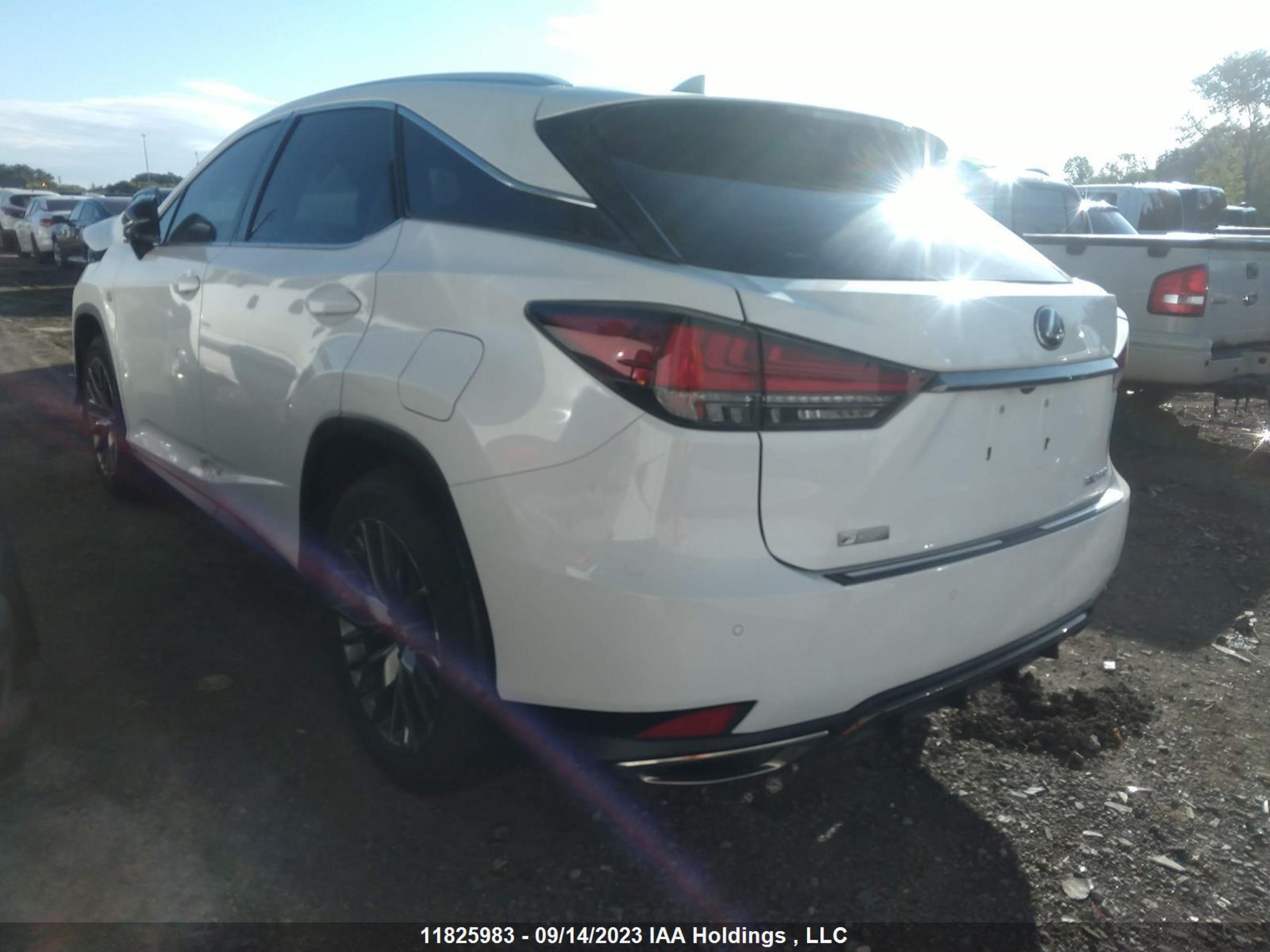 Photo 2 VIN: 2T2YZMDA4NC325486 - LEXUS RX 