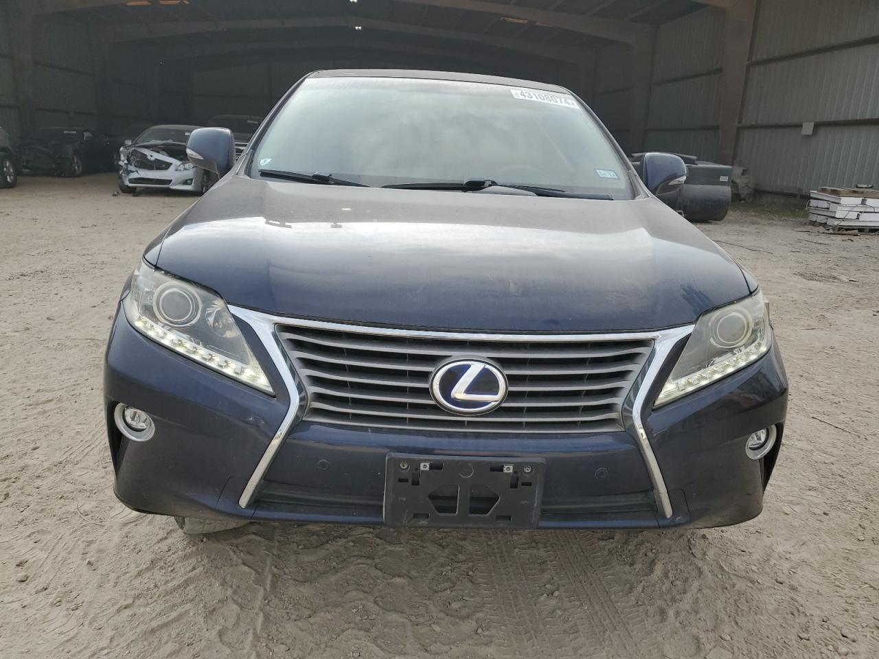 Photo 4 VIN: 2T2ZB1BA0FC002564 - LEXUS RX 