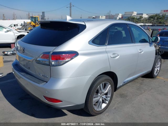 Photo 3 VIN: 2T2ZB1BA4FC003975 - LEXUS RX 