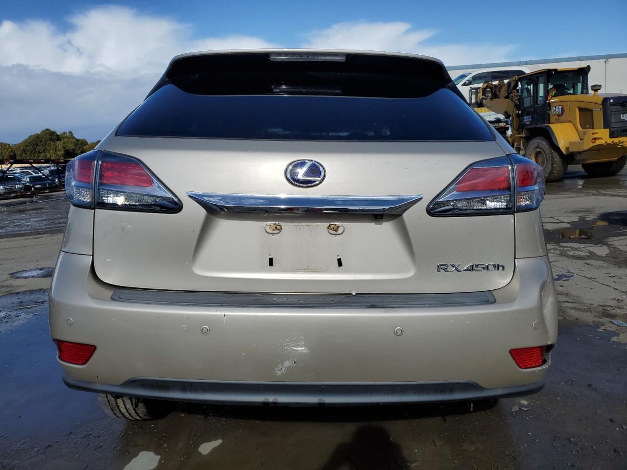 Photo 5 VIN: 2T2ZB1BA5FC001233 - LEXUS RX 