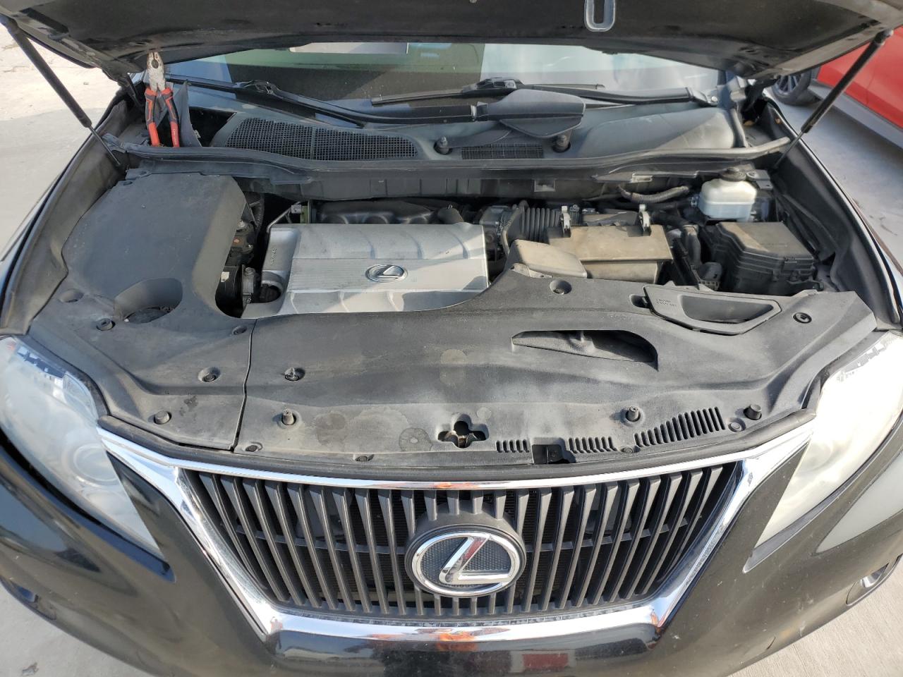 Photo 11 VIN: 2T2ZK1BA5BC064634 - LEXUS RX 