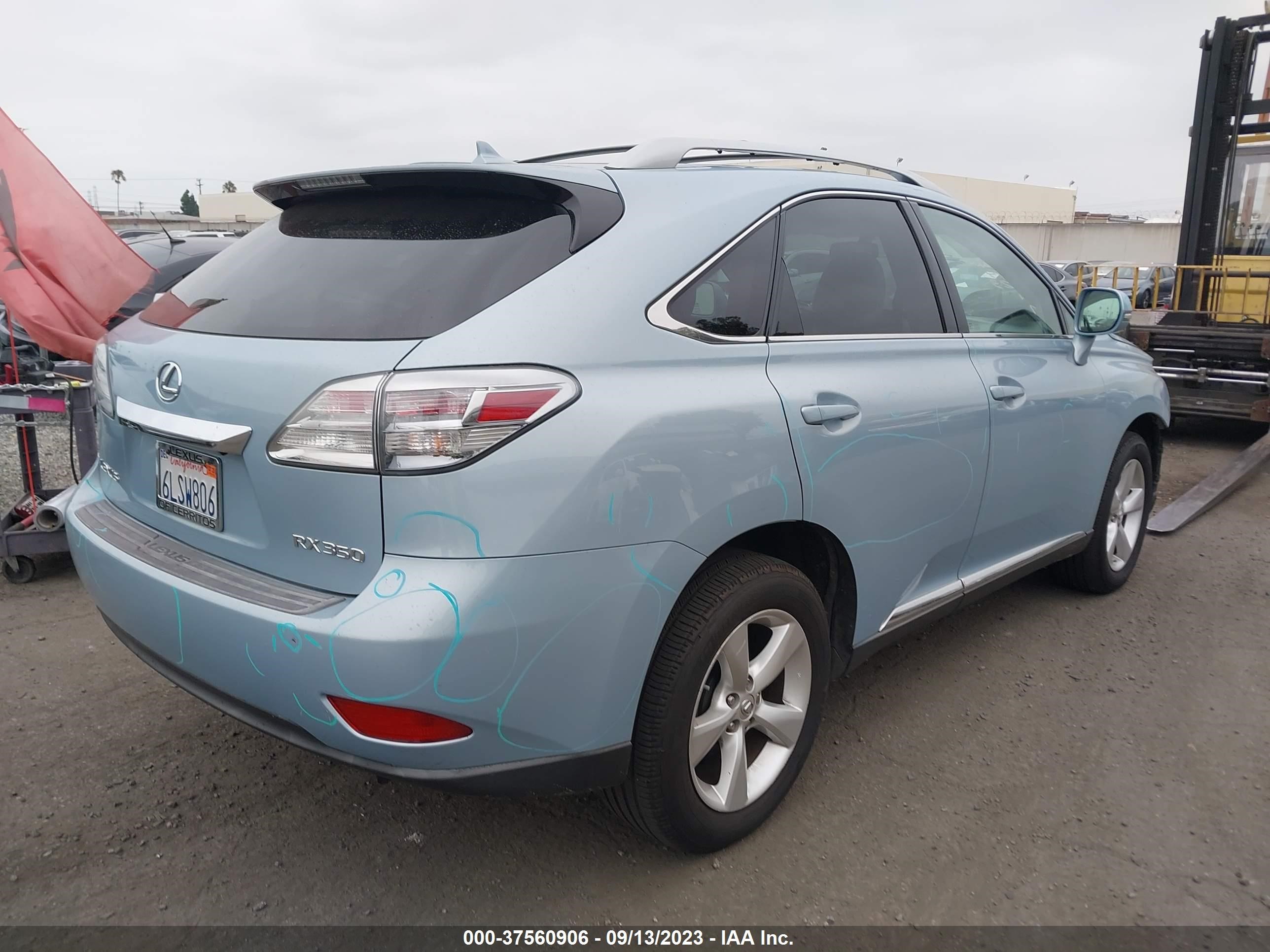 Photo 3 VIN: 2T2ZK1BA6AC017692 - LEXUS RX 