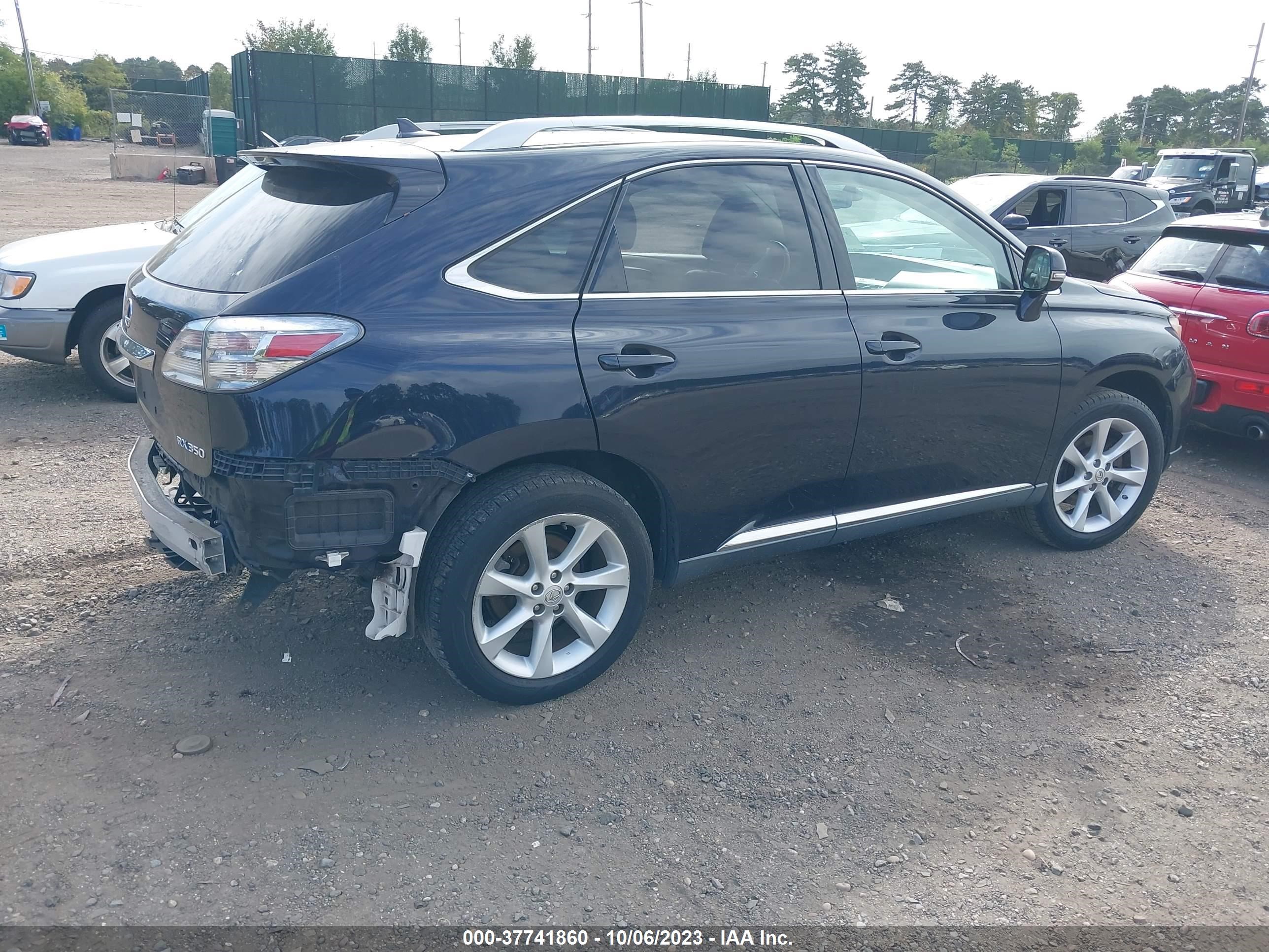 Photo 3 VIN: 2T2ZK1BA8AC002871 - LEXUS RX 