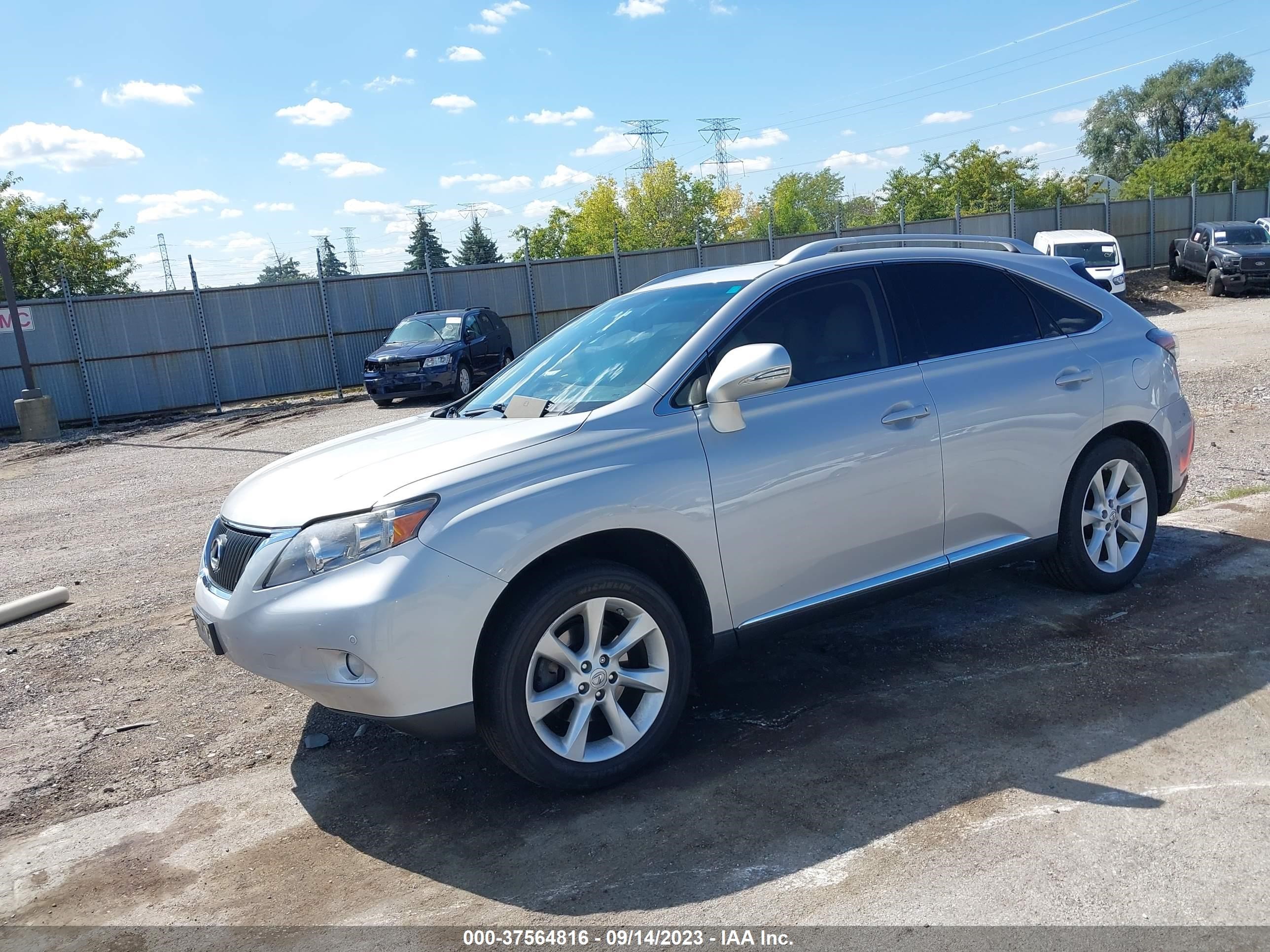 Photo 1 VIN: 2T2ZK1BA9AC018657 - LEXUS RX 