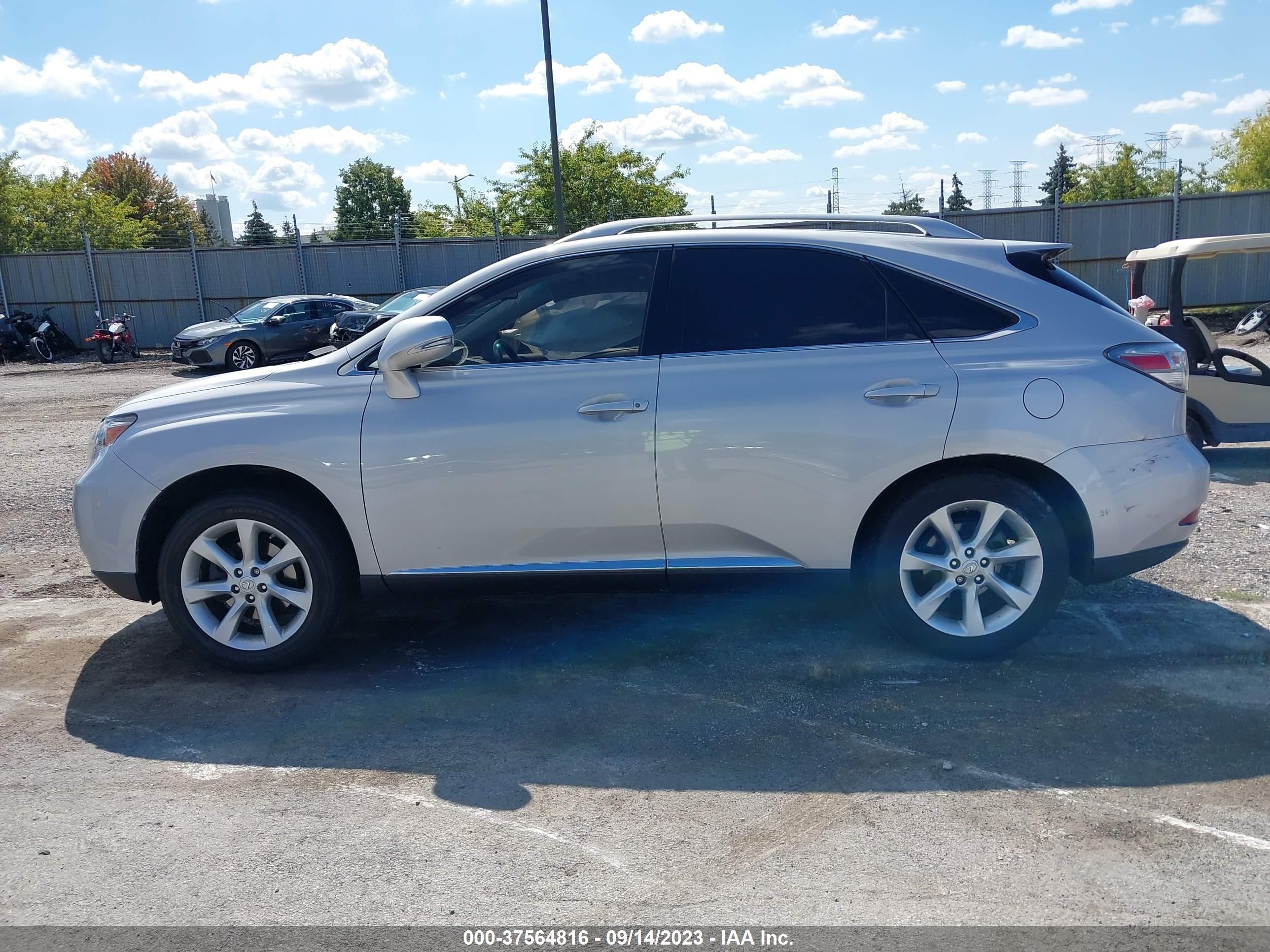 Photo 13 VIN: 2T2ZK1BA9AC018657 - LEXUS RX 