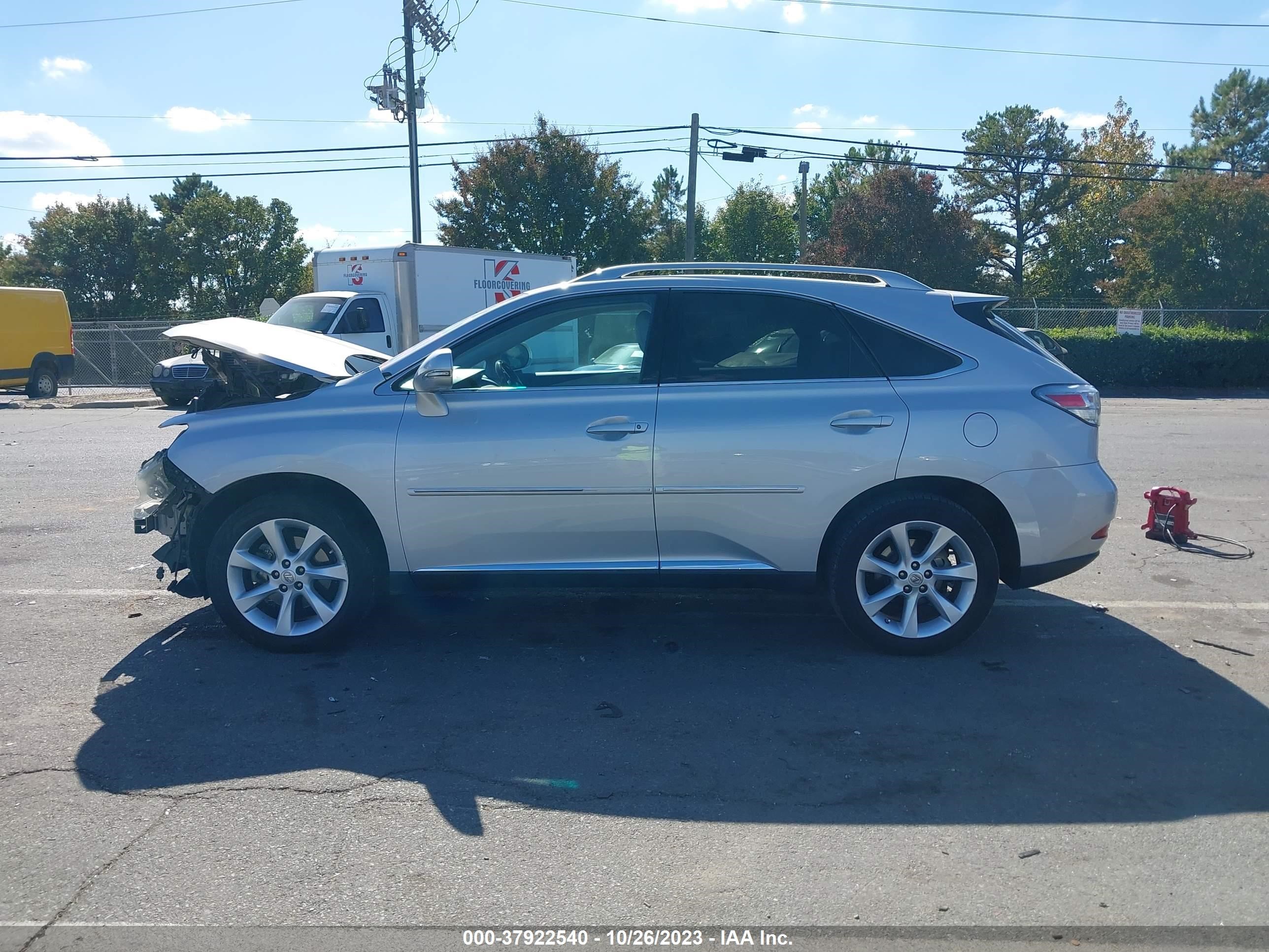 Photo 13 VIN: 2T2ZK1BA9AC028296 - LEXUS RX 