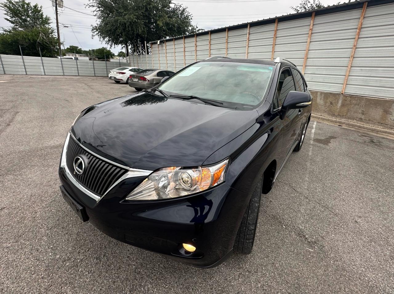 Photo 1 VIN: 2T2ZK1BAXAC025990 - LEXUS RX 