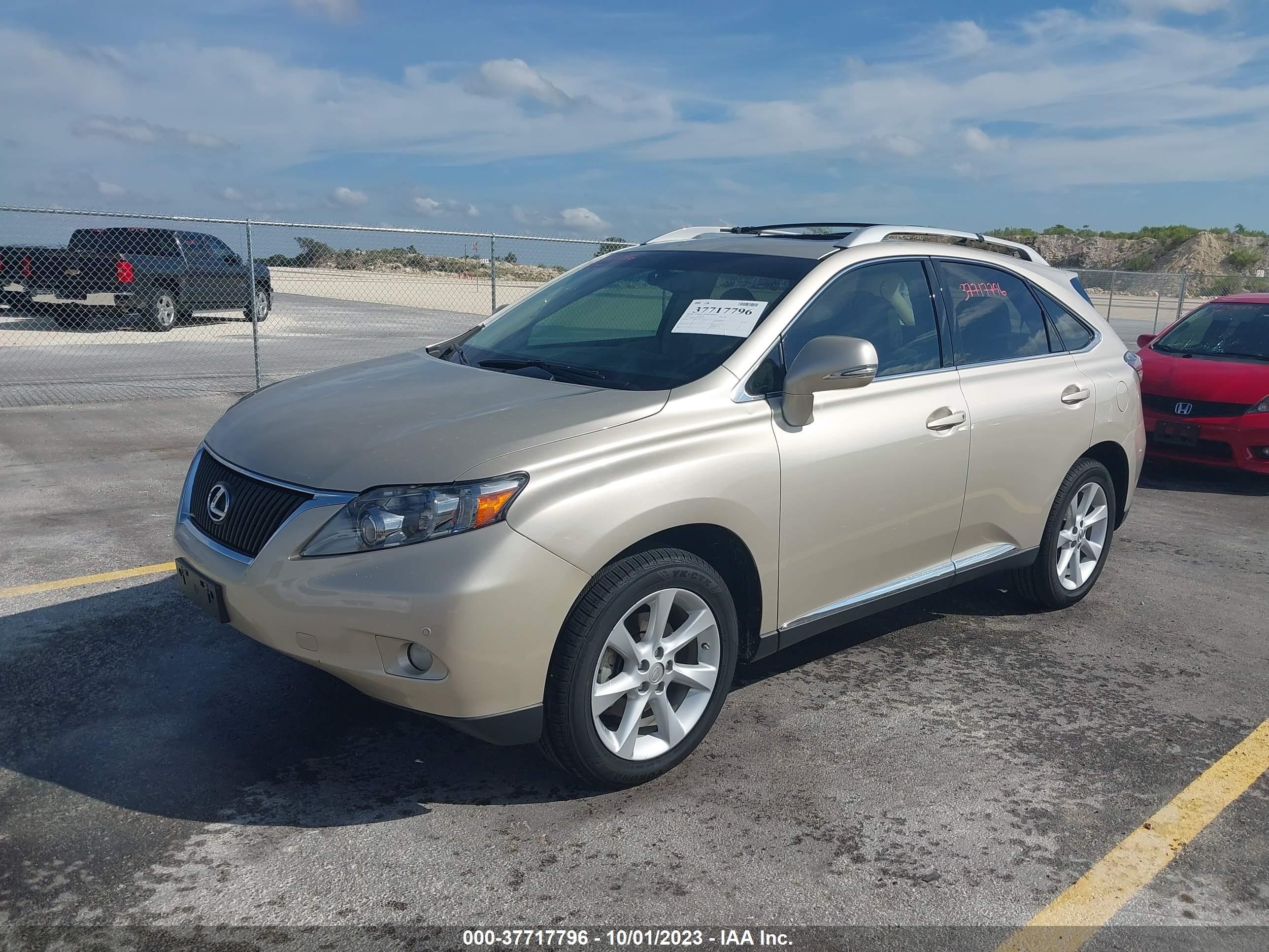 Photo 1 VIN: 2T2ZK1BAXCC076974 - LEXUS RX 