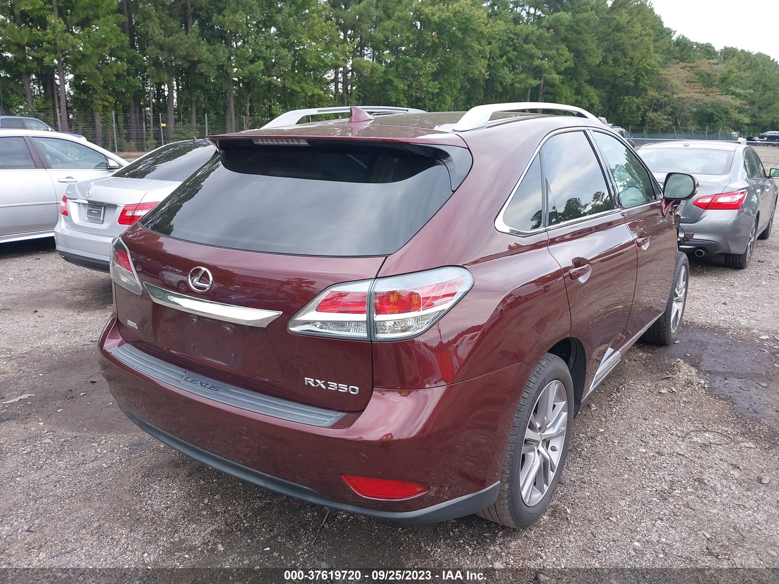 Photo 3 VIN: 2T2ZK1BAXFC163200 - LEXUS RX 