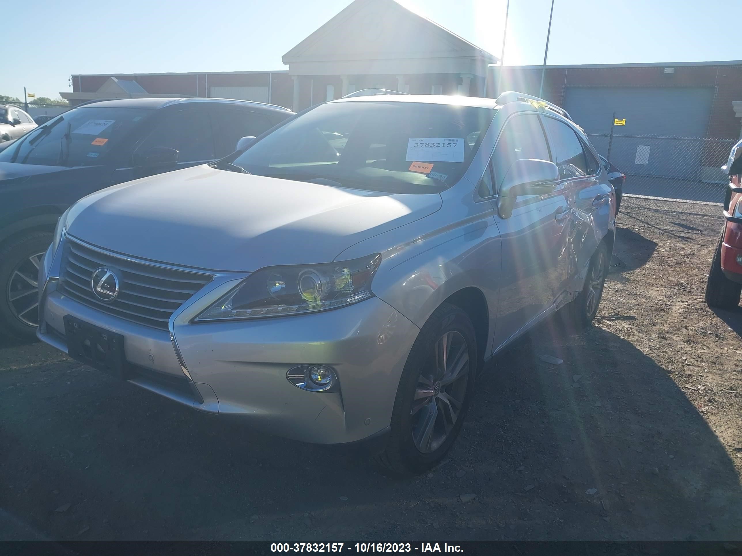 Photo 1 VIN: 2T2ZK1BAXFC180949 - LEXUS RX 