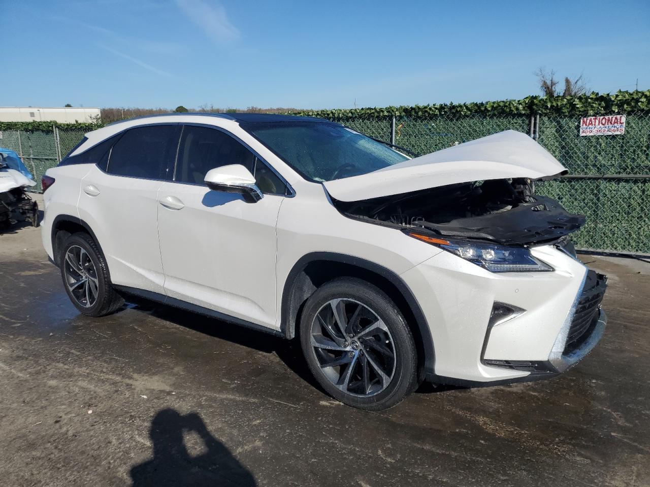 Photo 3 VIN: 2T2ZZMCA0KC131006 - LEXUS RX 