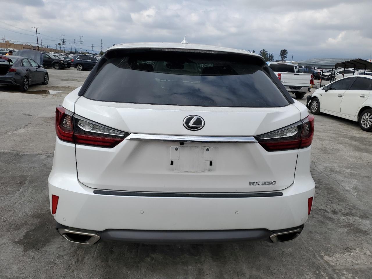 Photo 5 VIN: 2T2ZZMCA2JC108017 - LEXUS RX 