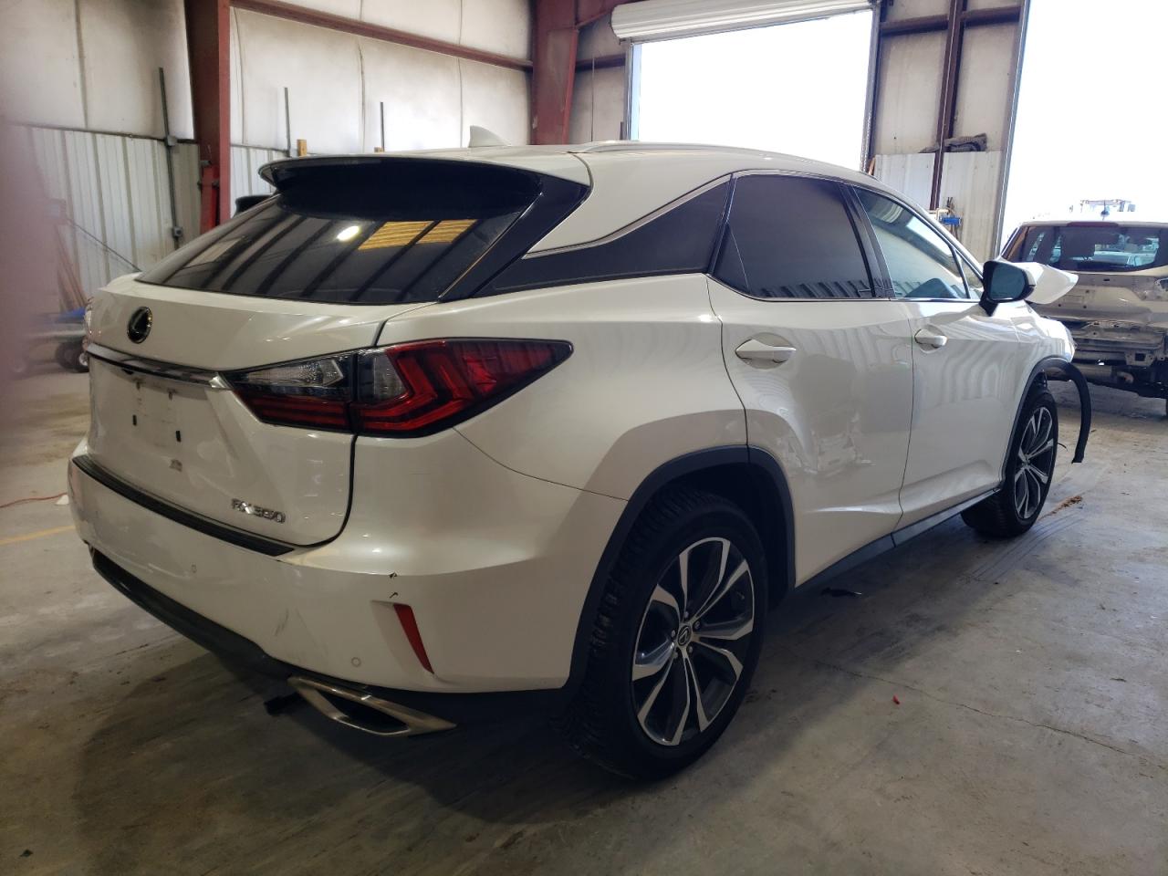 Photo 2 VIN: 2T2ZZMCA2KC144663 - LEXUS RX 