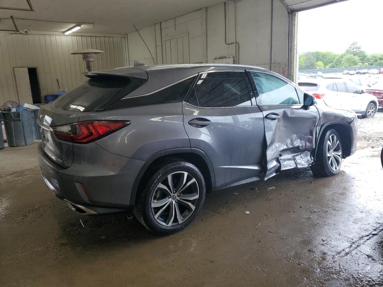 Photo 2 VIN: 2T2ZZMCA4JC115079 - LEXUS RX 