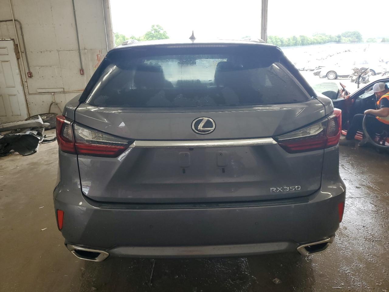 Photo 5 VIN: 2T2ZZMCA4JC115079 - LEXUS RX 