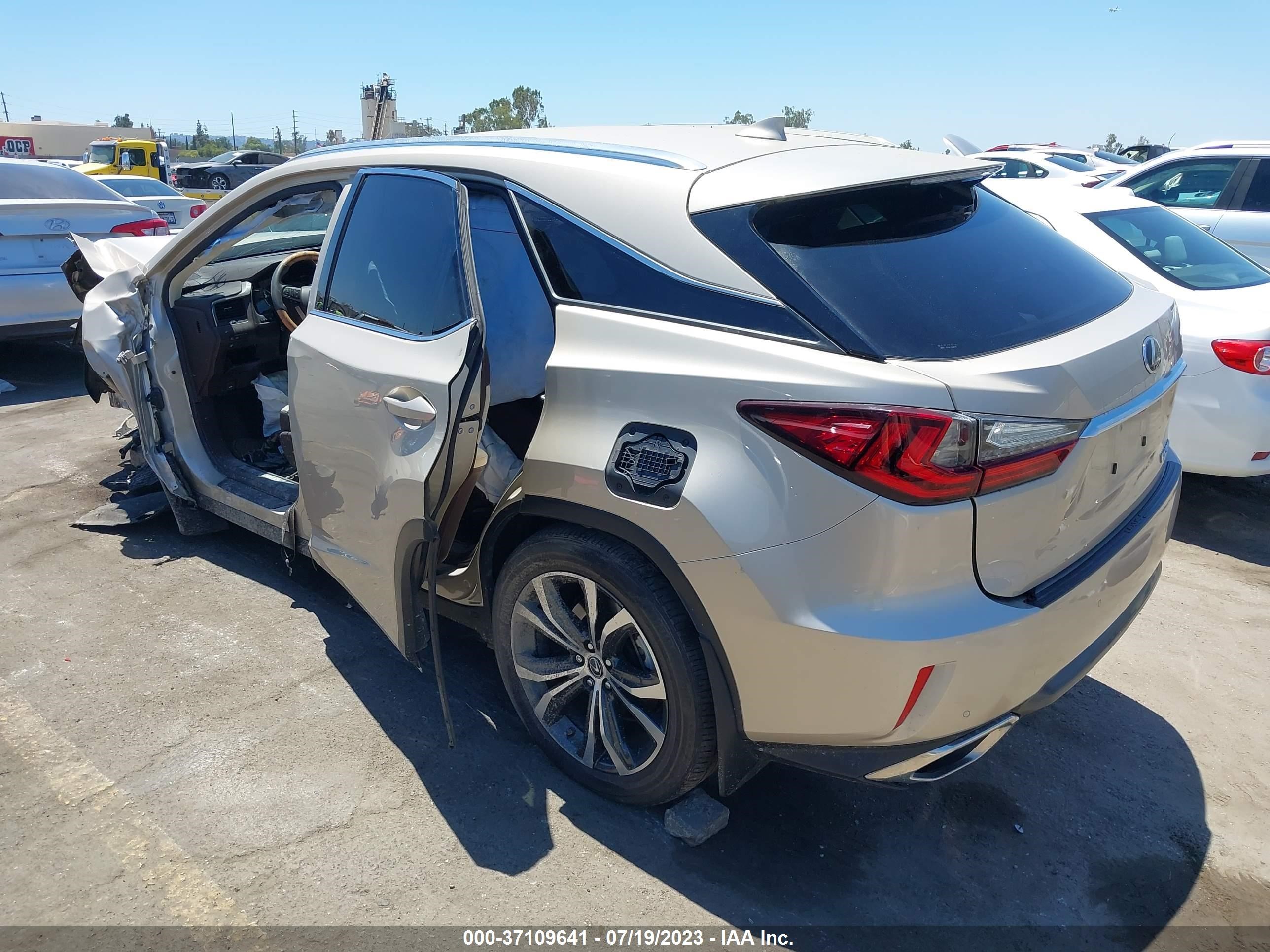 Photo 2 VIN: 2T2ZZMCA5JC097417 - LEXUS RX 