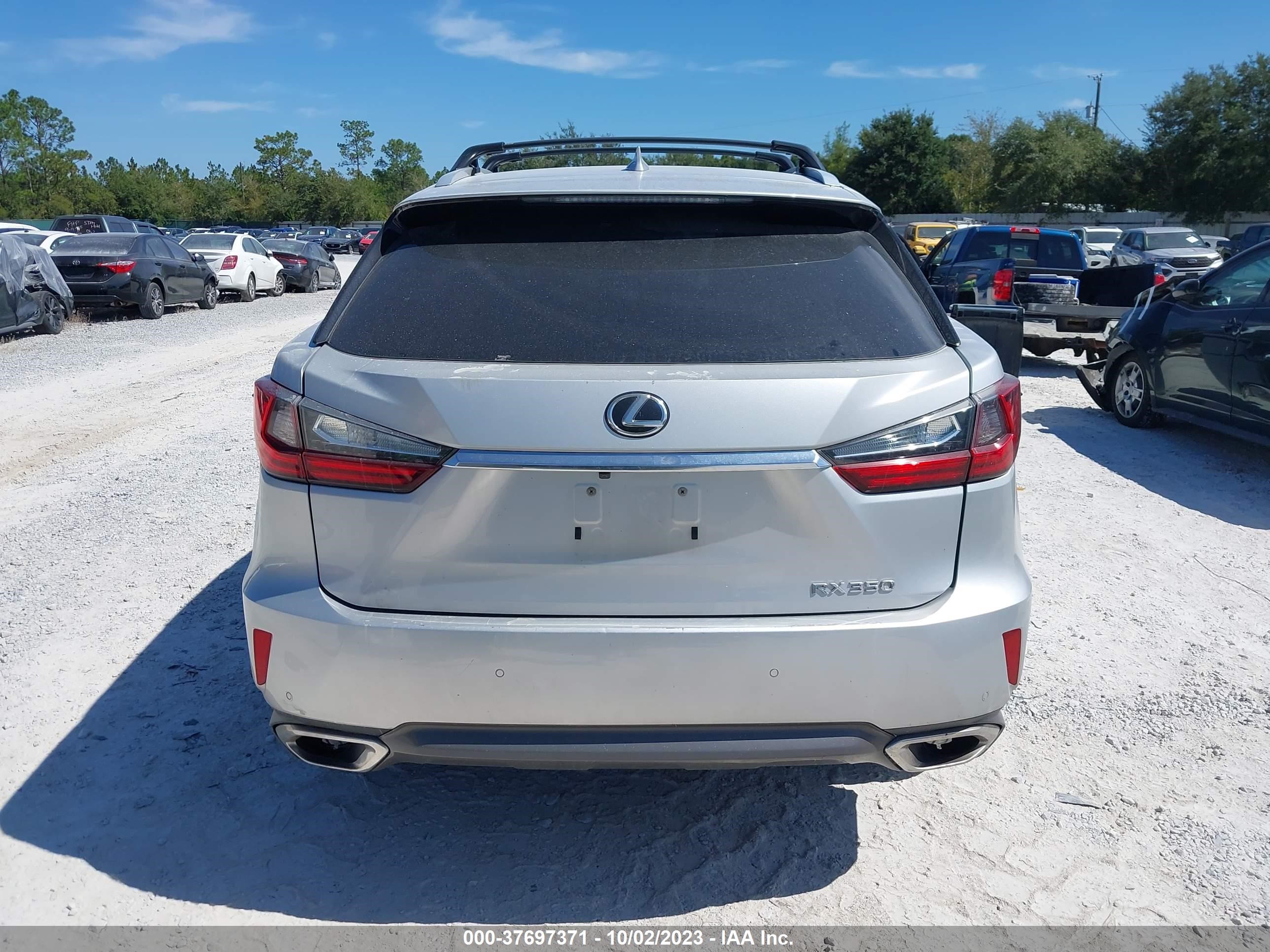 Photo 15 VIN: 2T2ZZMCA6GC005563 - LEXUS RX 