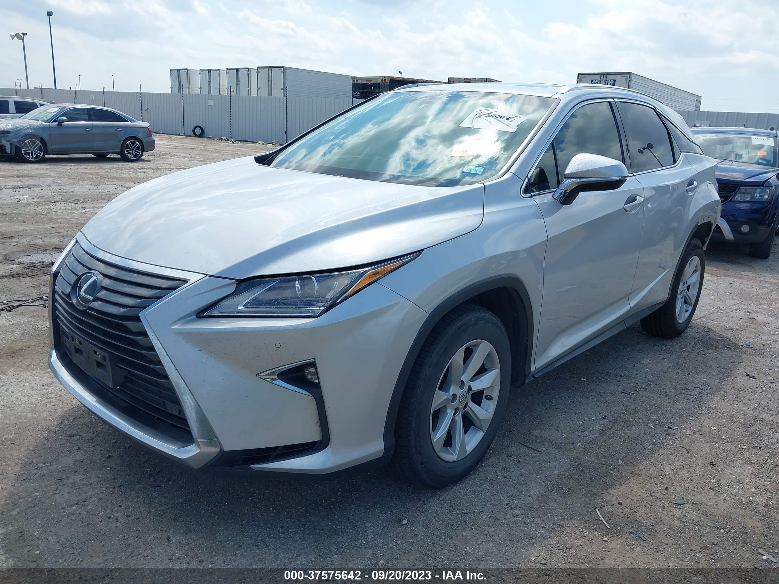 Photo 1 VIN: 2T2ZZMCA7GC005815 - LEXUS RX 