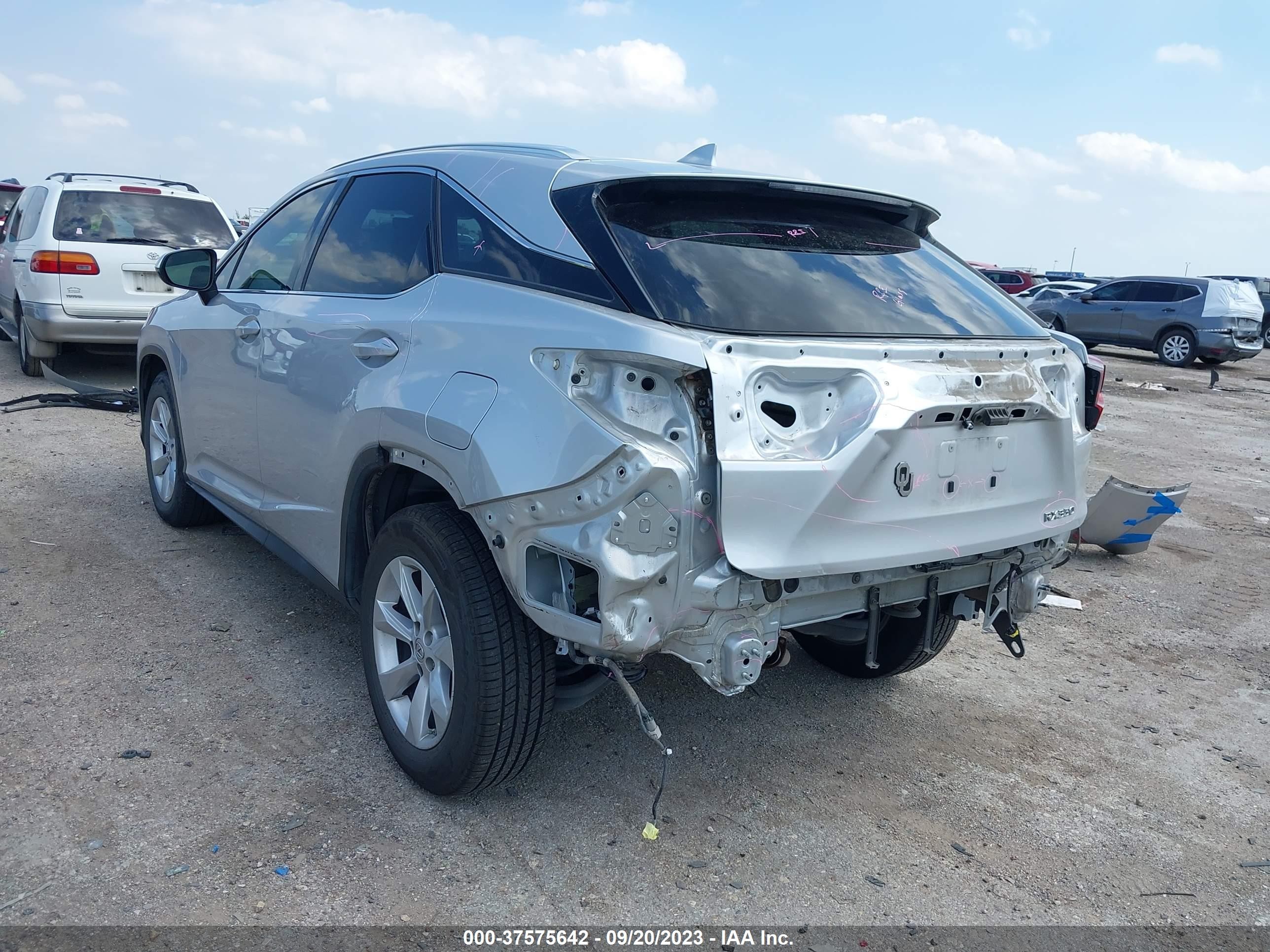 Photo 2 VIN: 2T2ZZMCA7GC005815 - LEXUS RX 