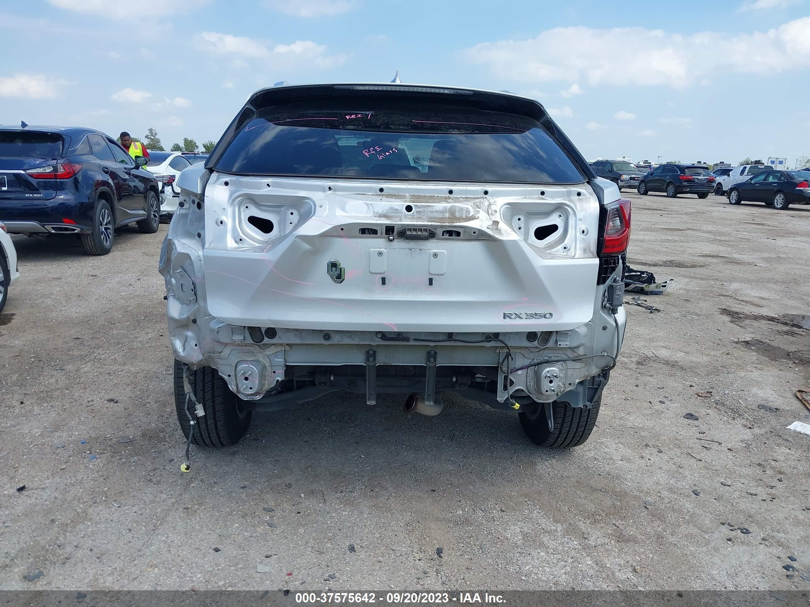 Photo 5 VIN: 2T2ZZMCA7GC005815 - LEXUS RX 