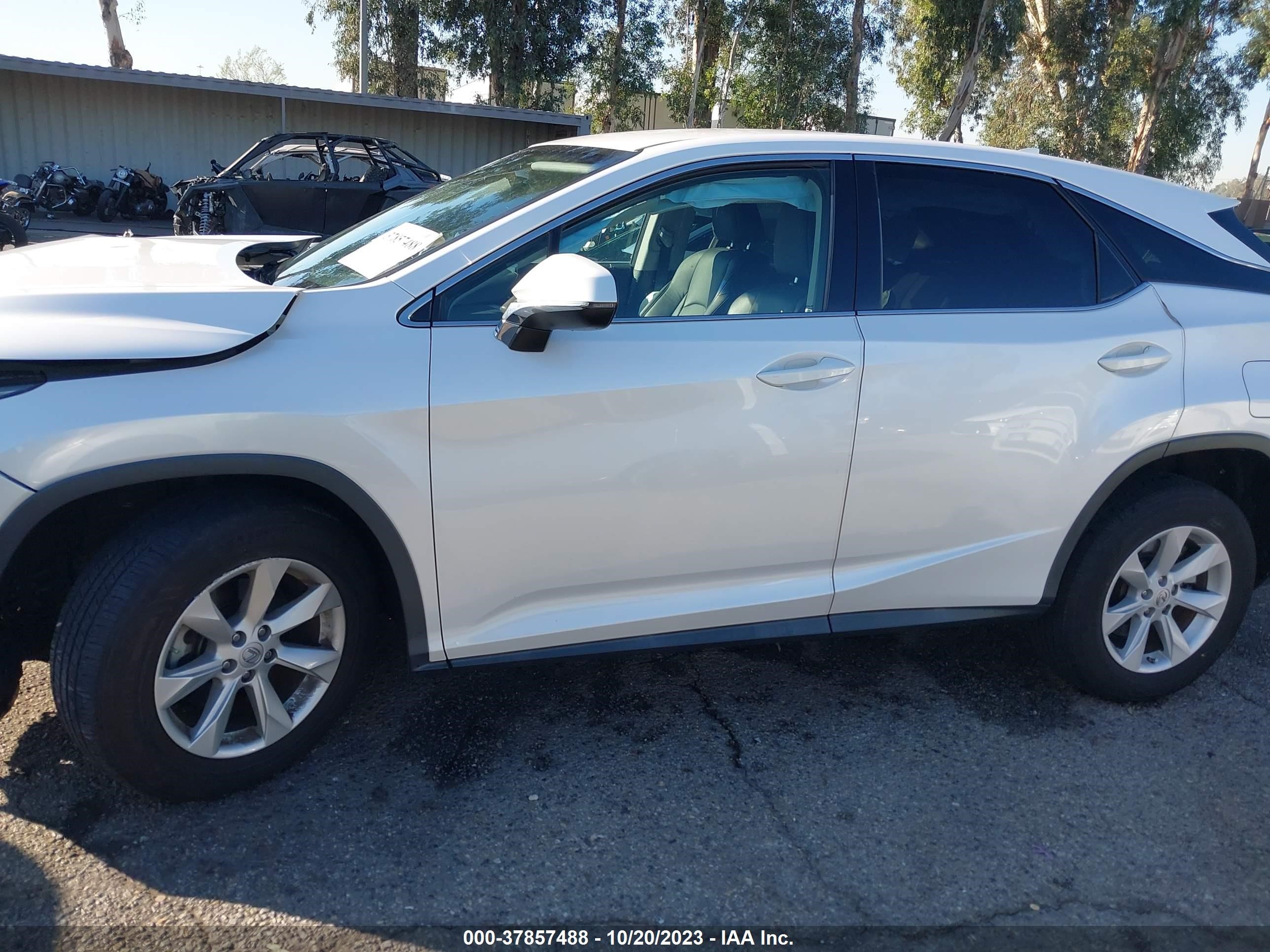 Photo 12 VIN: 2T2ZZMCA7HC042333 - LEXUS RX 