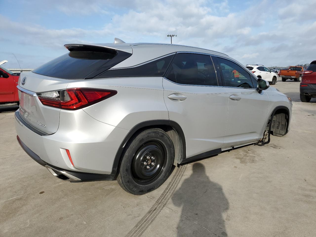 Photo 2 VIN: 2T2ZZMCA8HC070237 - LEXUS RX 