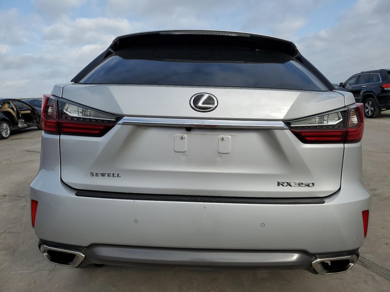 Photo 5 VIN: 2T2ZZMCA8HC070237 - LEXUS RX 