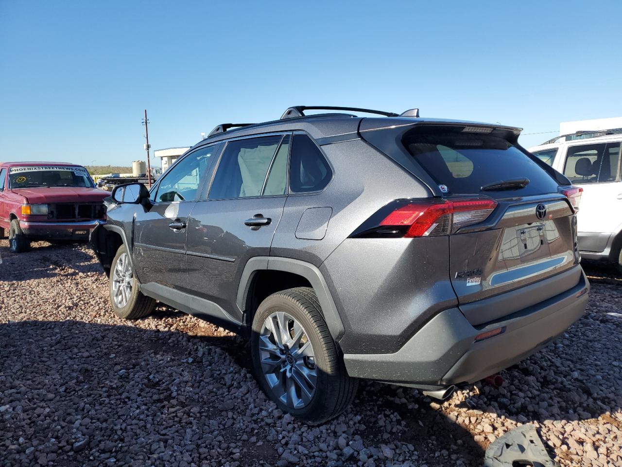 Photo 1 VIN: 2T3A1RFV0NC284338 - TOYOTA RAV 4 