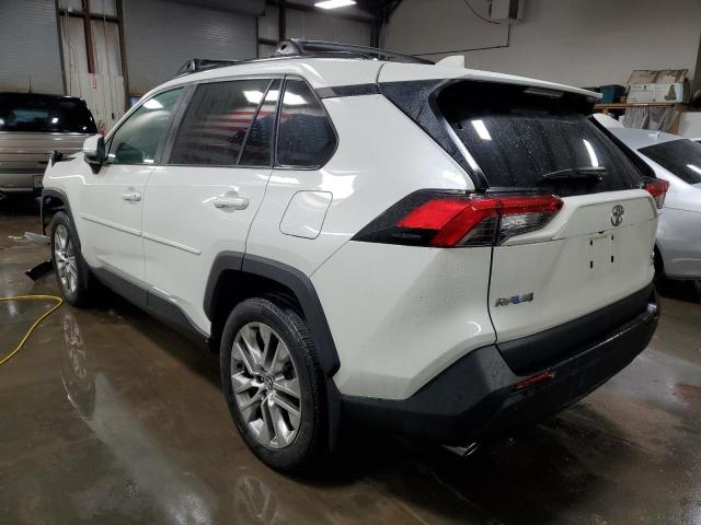 Photo 1 VIN: 2T3A1RFV2MW145230 - TOYOTA RAV4 XLE P 