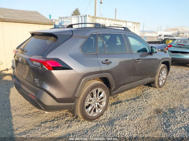 Photo 3 VIN: 2T3A1RFV2RC395009 - TOYOTA RAV4 