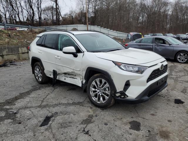 Photo 3 VIN: 2T3A1RFV3MW162277 - TOYOTA RAV4 XLE P 