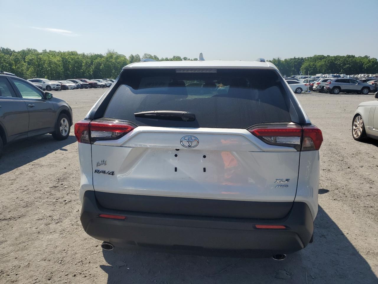 Photo 5 VIN: 2T3A1RFV3RW430770 - TOYOTA RAV 4 