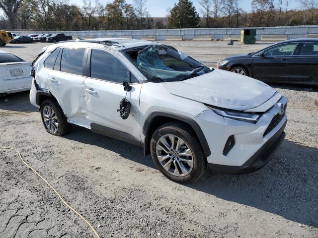 Photo 3 VIN: 2T3A1RFV3RW433829 - TOYOTA RAV4 XLE P 