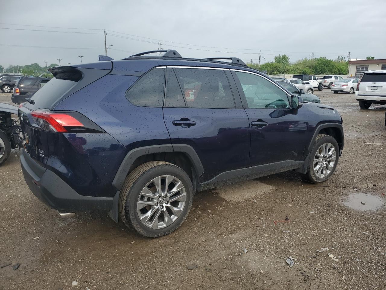 Photo 2 VIN: 2T3A1RFV4NW323317 - TOYOTA RAV 4 