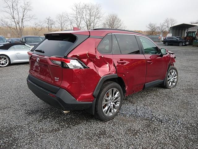 Photo 2 VIN: 2T3A1RFV5MW167562 - TOYOTA RAV4 XLE P 