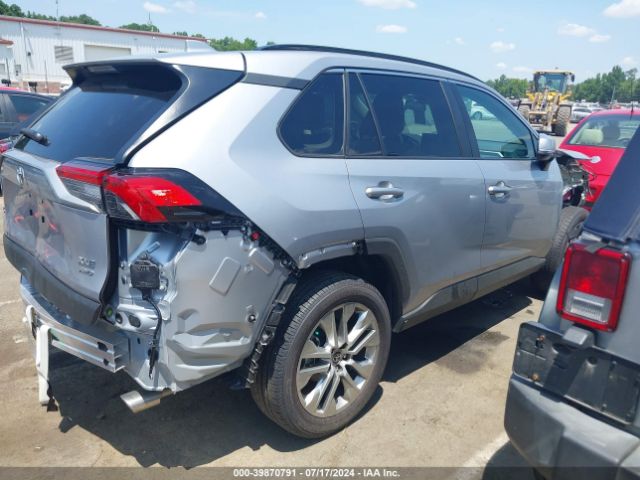 Photo 3 VIN: 2T3A1RFV7PC378588 - TOYOTA RAV4 