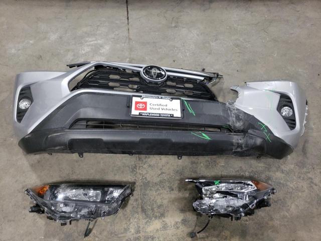 Photo 12 VIN: 2T3A1RFV8LW111405 - TOYOTA RAV4 