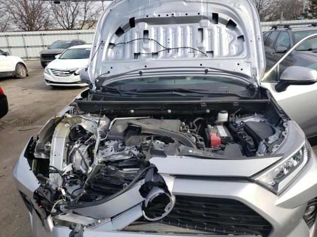 Photo 6 VIN: 2T3A1RFV9KW076856 - TOYOTA RAV4 XLE P 