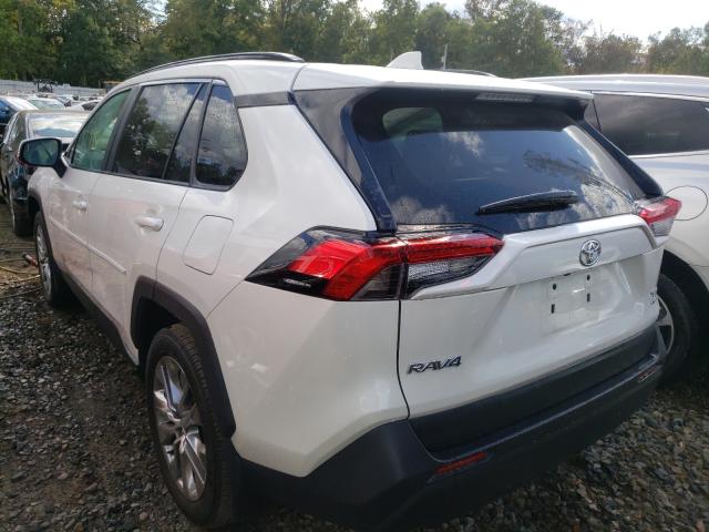 Photo 2 VIN: 2T3A1RFV9MW170674 - TOYOTA RAV4 XLE P 